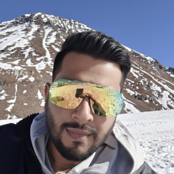 Aarush SHARMA