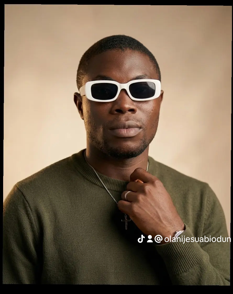 Holly Bee
