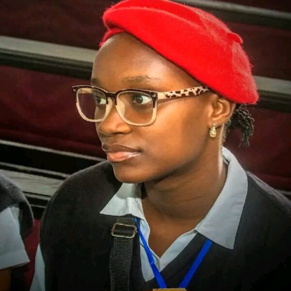 Lavina Awowari