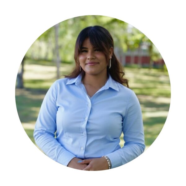 Laura  Hernández