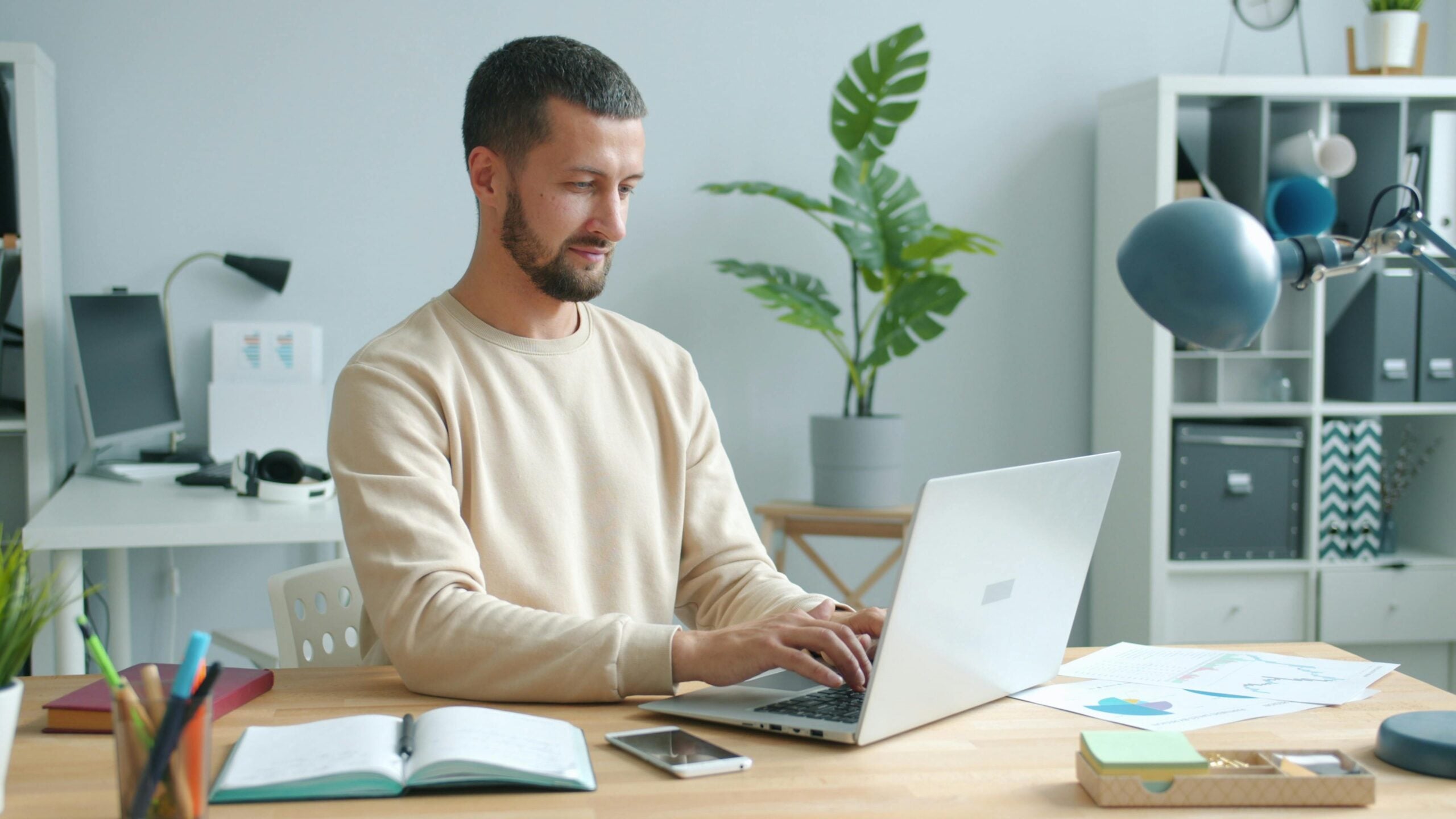 E Signature Tools For Freelancers — Free Vs Paid, Which Holds Up Legally In 40 Countries