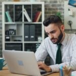 Freelancing While On A Work Visa – Legal Guide For 40 Countries