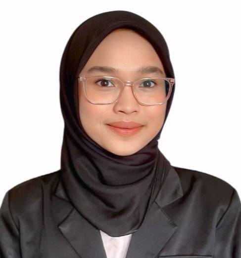 Aina Adlina