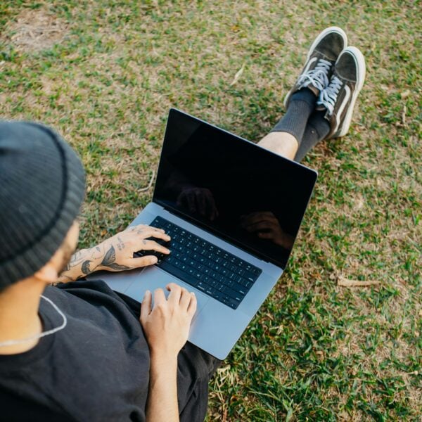 Jobbers.io vs Collective.work – Creative Platform Showdown