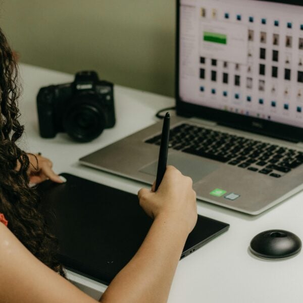 Jobbers.io vs We Work Remotely – Job Board vs Marketplace