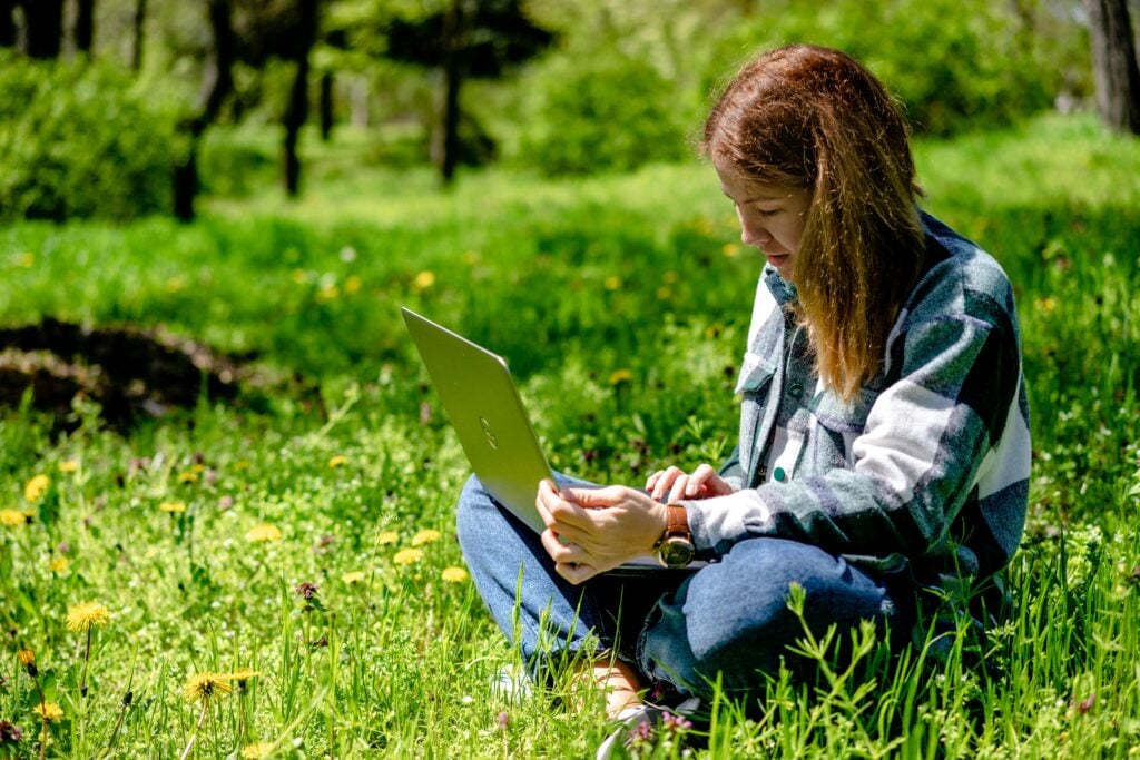 Non-Compete Clauses and Freelancers – Are They Enforceable? Country-by-Country