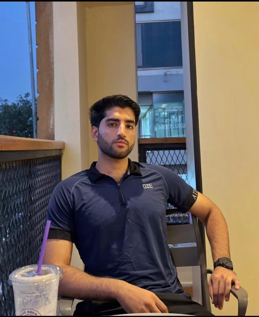Hamza Khalid - الغلاف