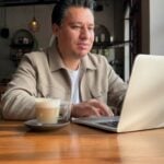 استراتيجية الإعلان الإبداعي واستشارات الحملات