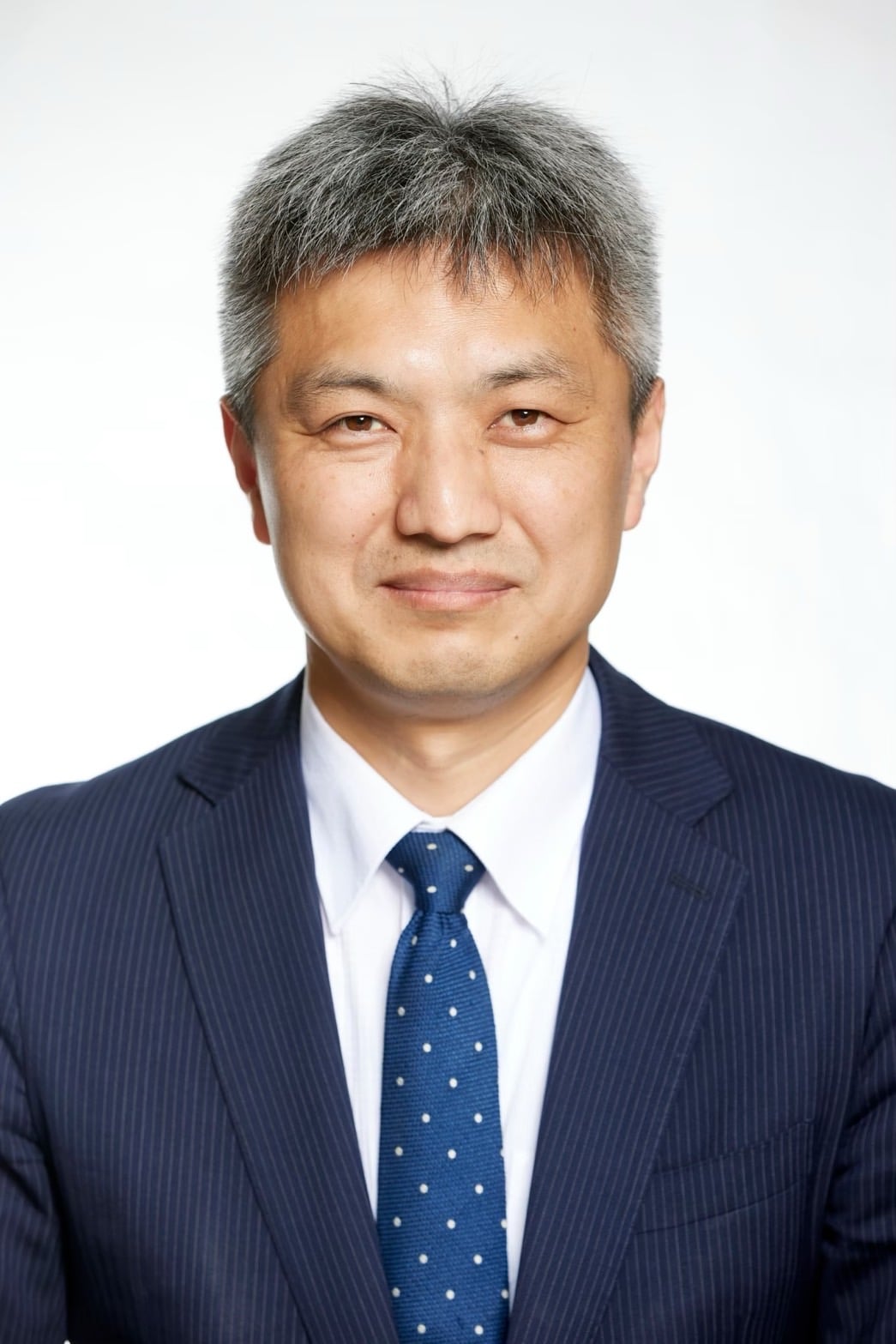 YONGCHOL HONG