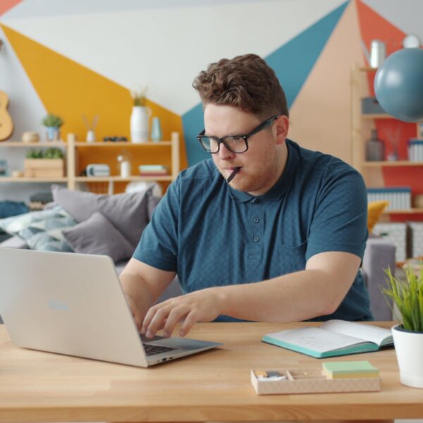 How to find freelancers on LinkedIn: complete 2026 strategy