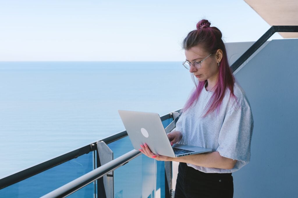 How to hire a freelance illustrator or motion graphic artist