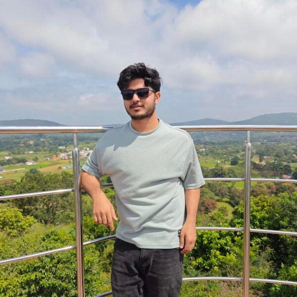 Shahid afrid T