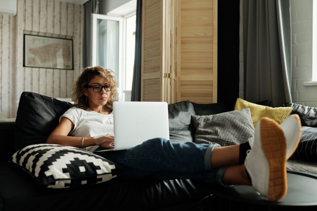 Remote work cost-of-office calculator: how much your employer saves by hiring freelancers