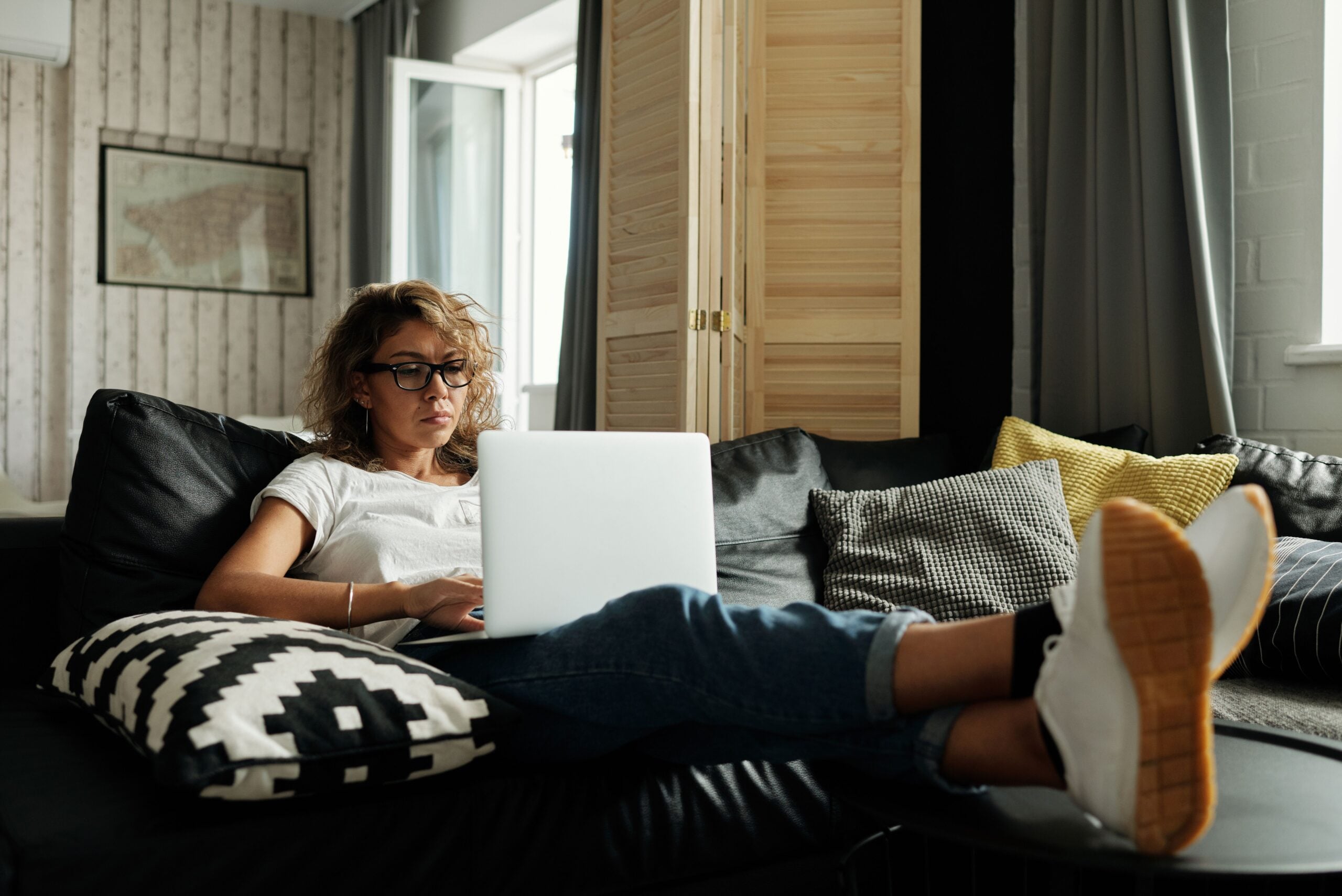 Remote Work Cost Of Office Calculator How Much Your Employer Saves By Hiring Freelancers