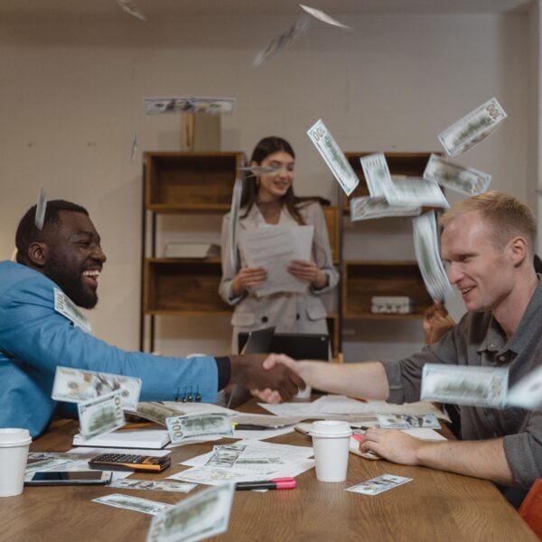 Top High-Income Affiliate Marketing Niches for Beginner Freelancers in 2026