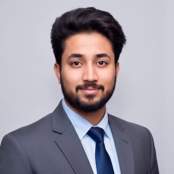 Qamar Khan