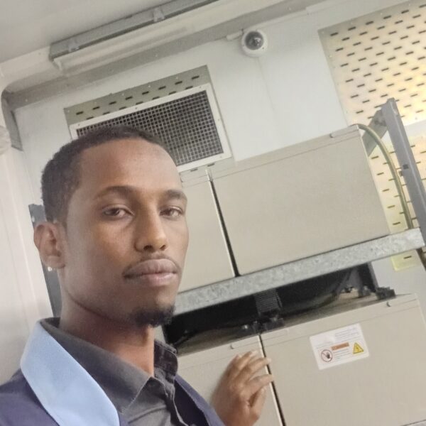 Iman  Alinoor 