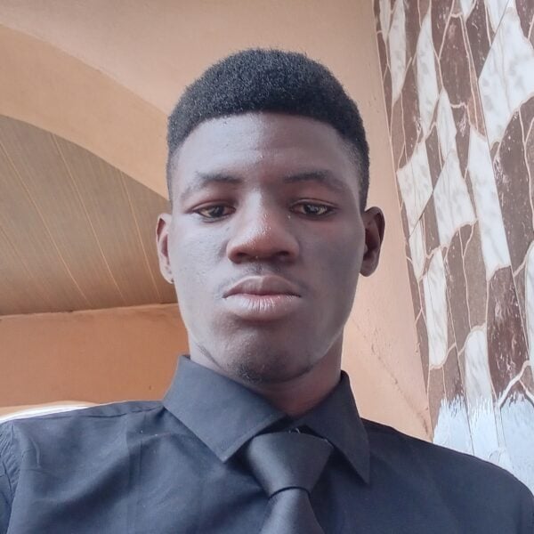 Waris Oladosu