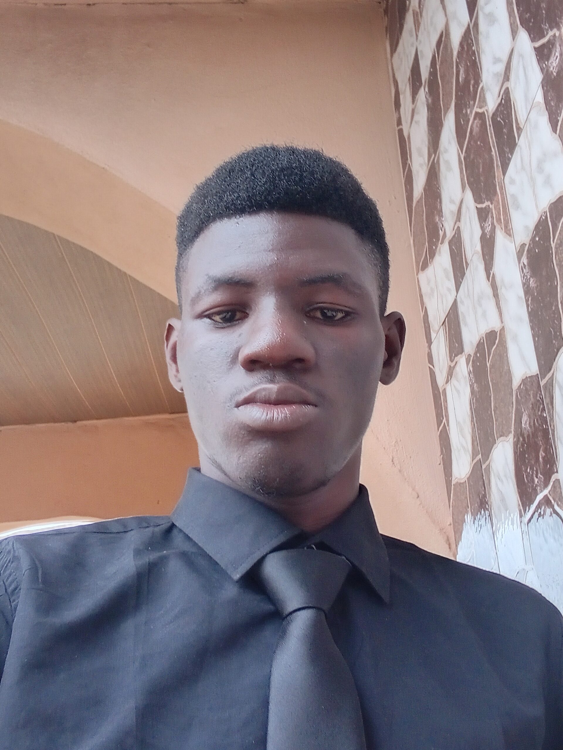 Waris Oladosu
