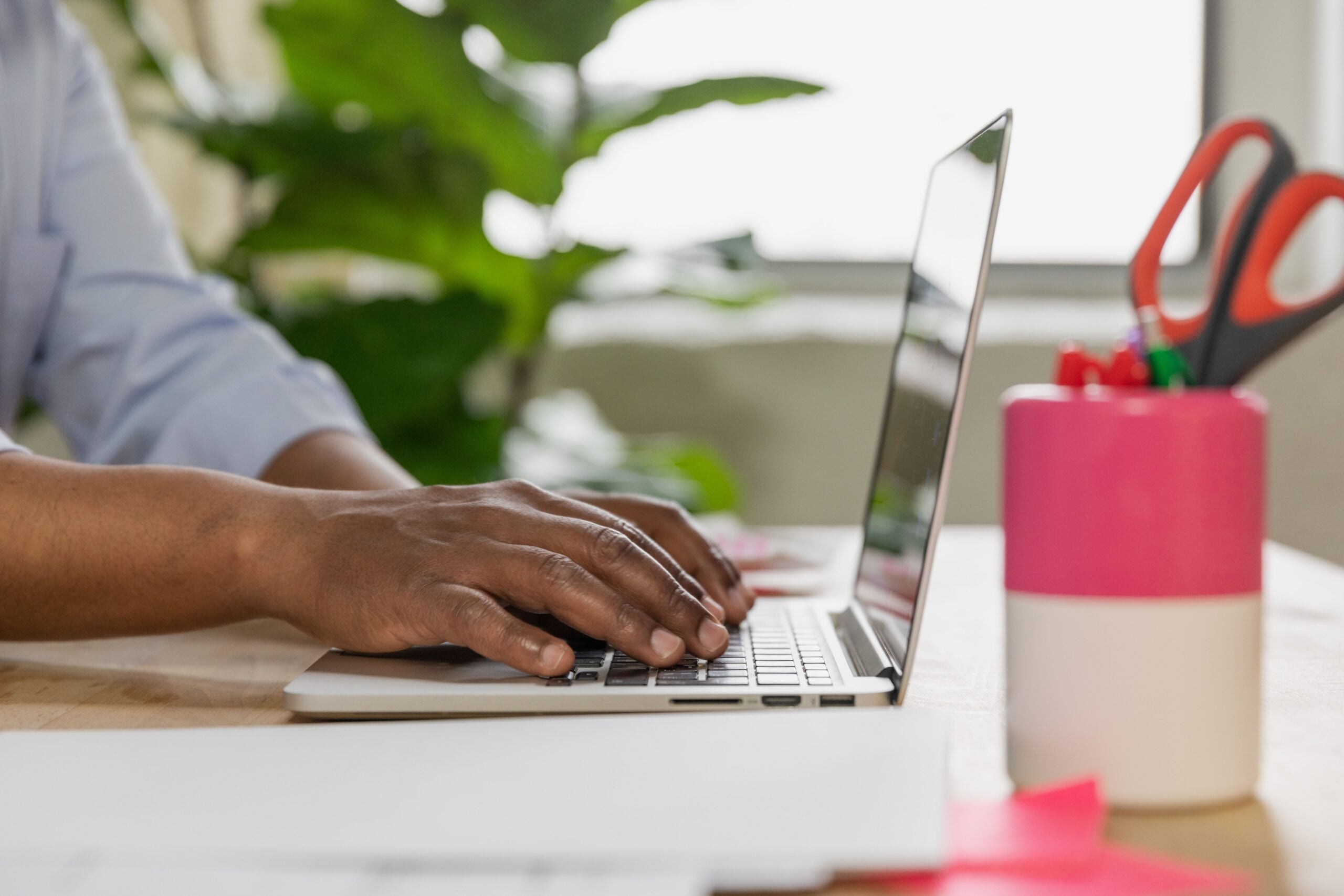 Best Email Builder For Freelancers In 2026