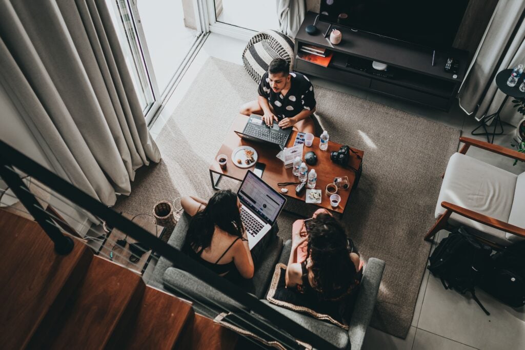 Freelance Client Satisfaction Survey: What 2,000 Clients Hate About Hiring