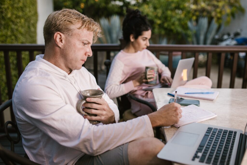 Freelancing vs blogging vs YouTube: comparing three paths to online income