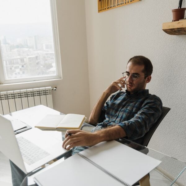 Weekend & Holiday Work Report: Do Freelancers Ever Switch Off? Weekend & Holiday Work Report: Do Freelancers Ever Switch Off?
