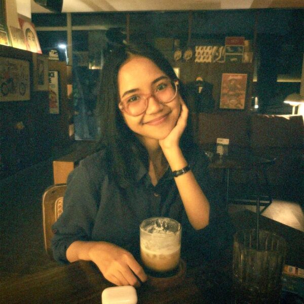 Aira Davina