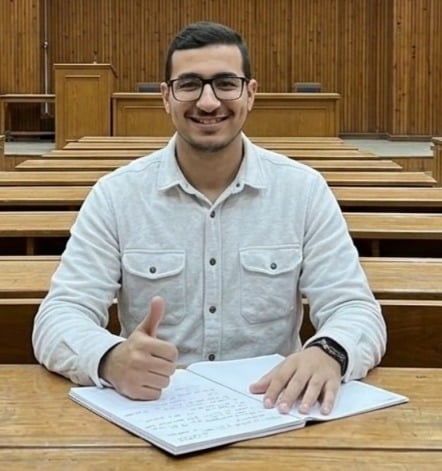 Ishaq Al , Ashri