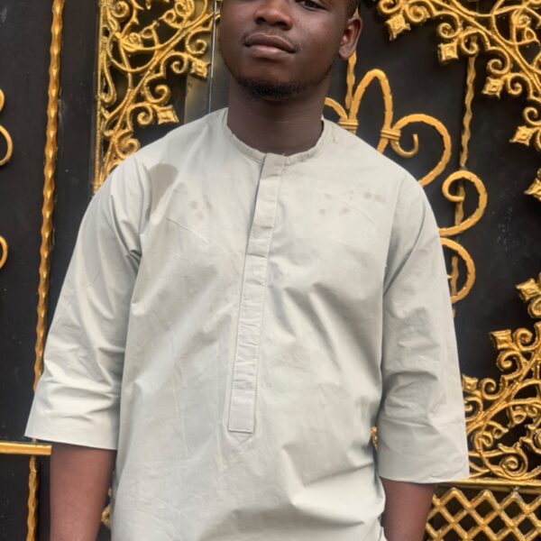 Olamilere fiyiNfoluw Ayomide