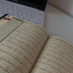 Enseigner le Saint Coran et le Tajweed en ligne - À distance