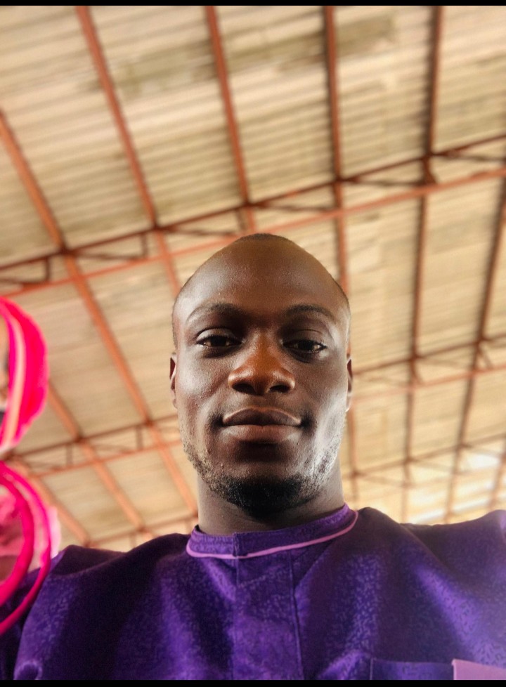 Praise Adewole
