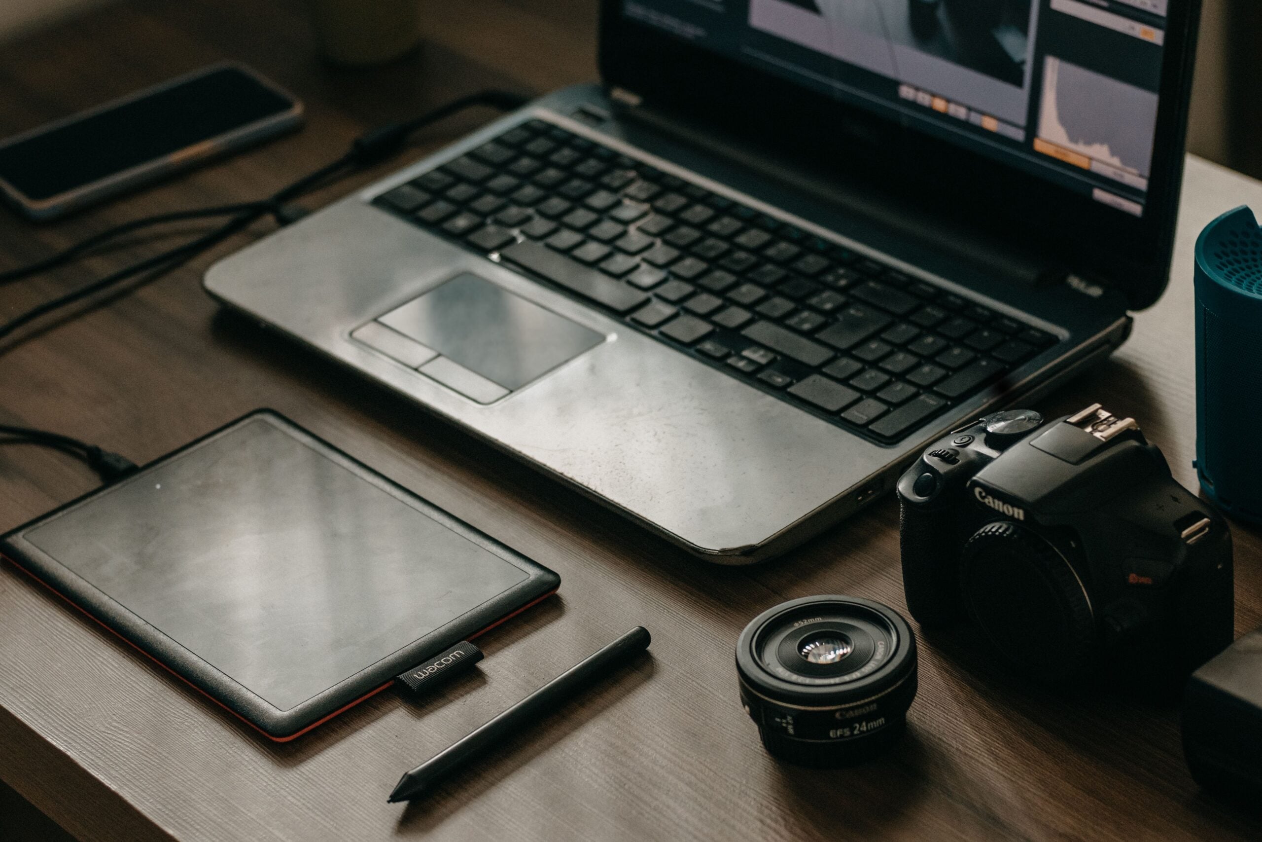 The Fake Review Problem Review Authenticity Across Freelance Platforms