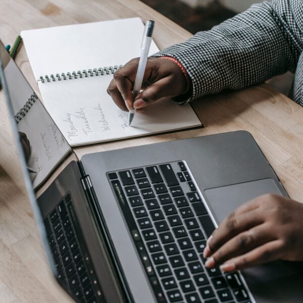 The Freelance Parents Report 2026: Earnings, Hours & Childcare