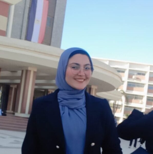 فاطمة إسماعيل