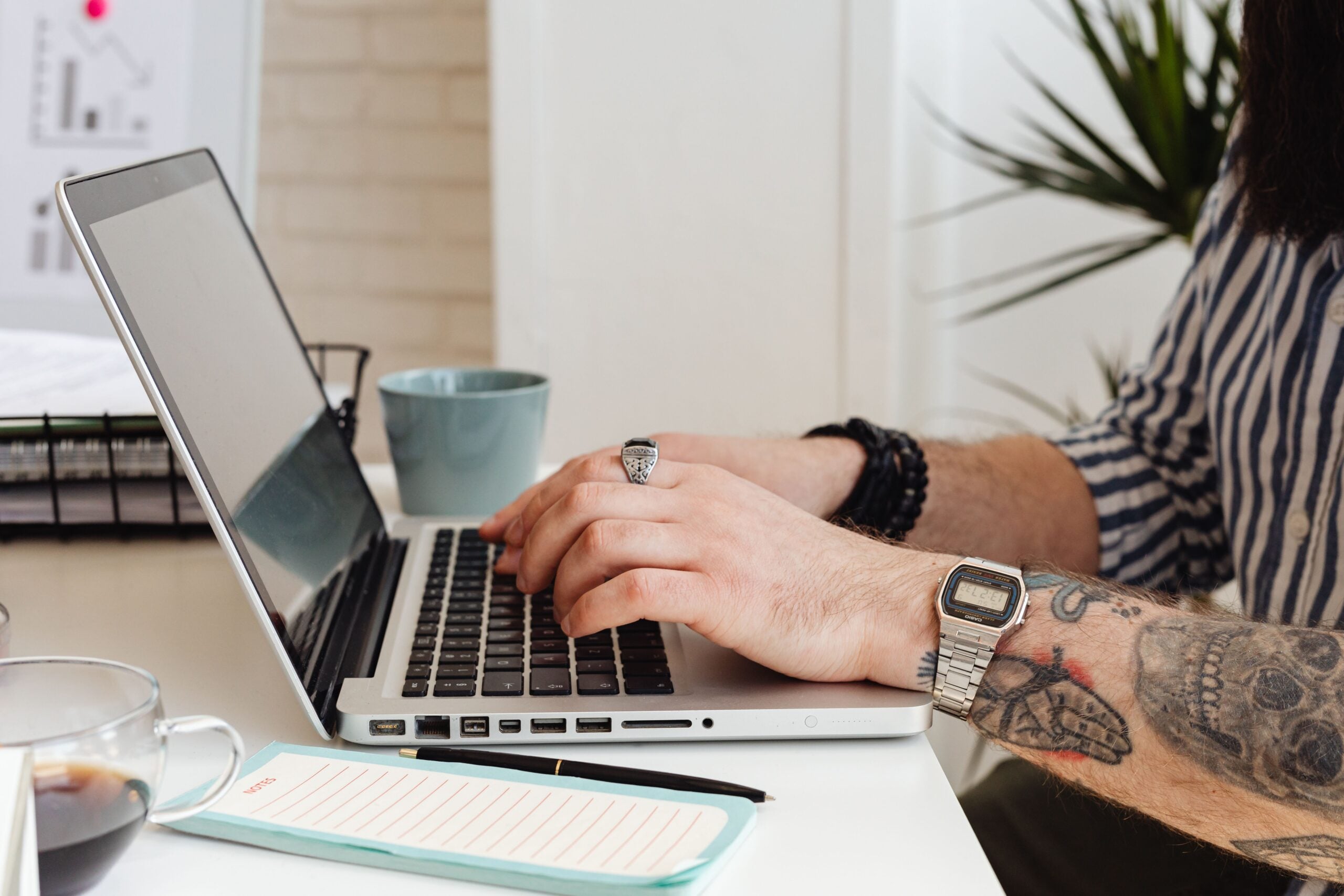 Best CRM Tools Under $20/Month for Solo Freelancers