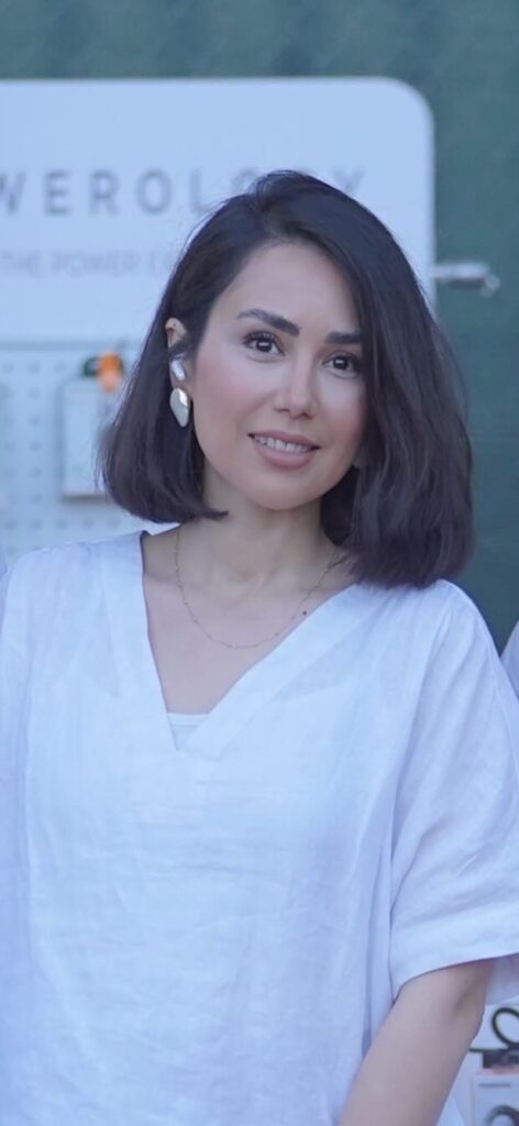 Nazanin Nasooti - cover