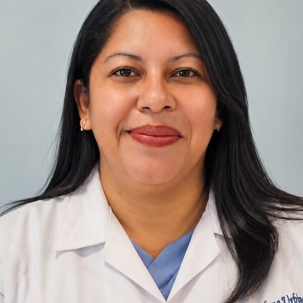 Julia yorlene Urbina Hernández
