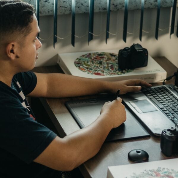 Freelancing in Indonesia 2026: Tax, Registration & Payments Freelancing in Indonesia 2026: Tax, Registration & Payments