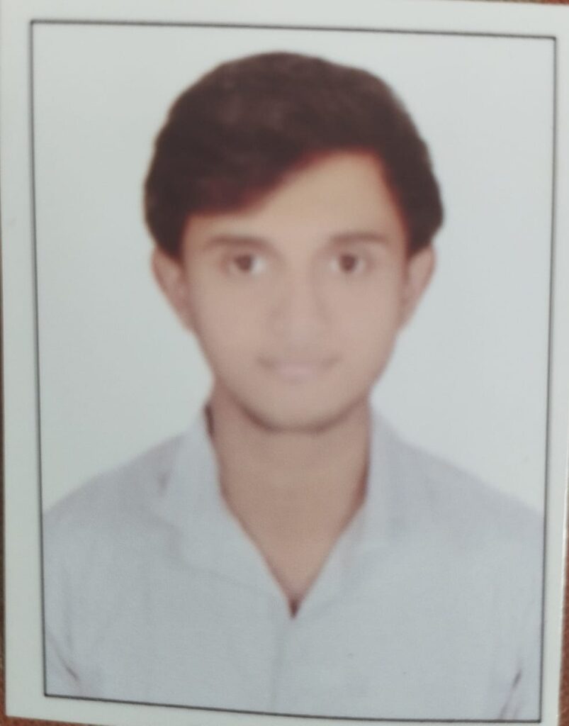 NILESH AHIRE - الغلاف