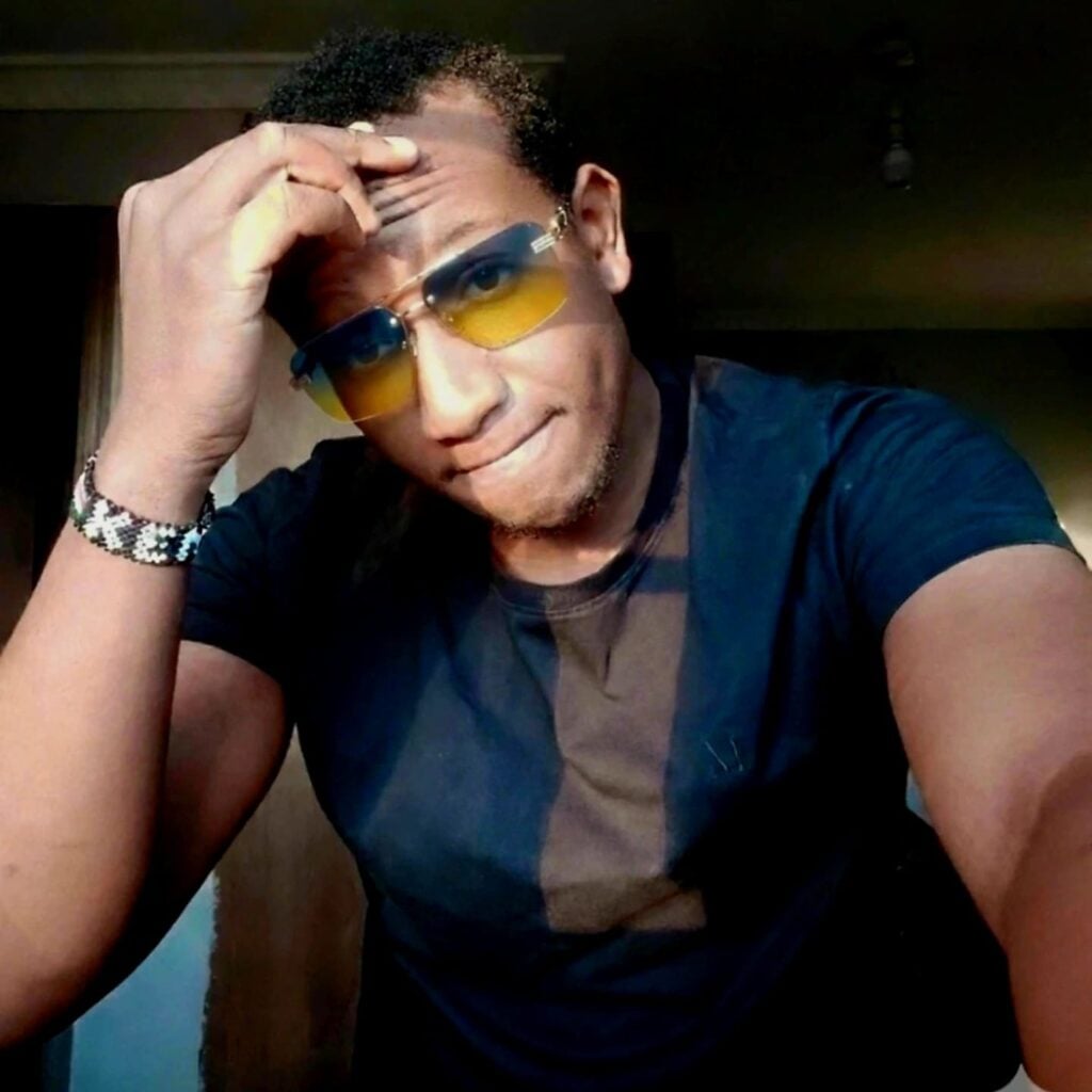 Allan Kamau - الغلاف