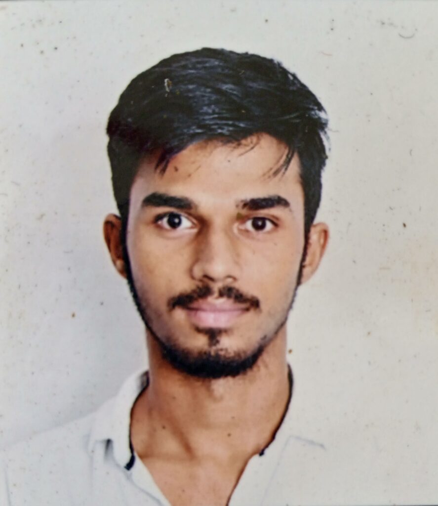 Karthik Bathini - الغلاف