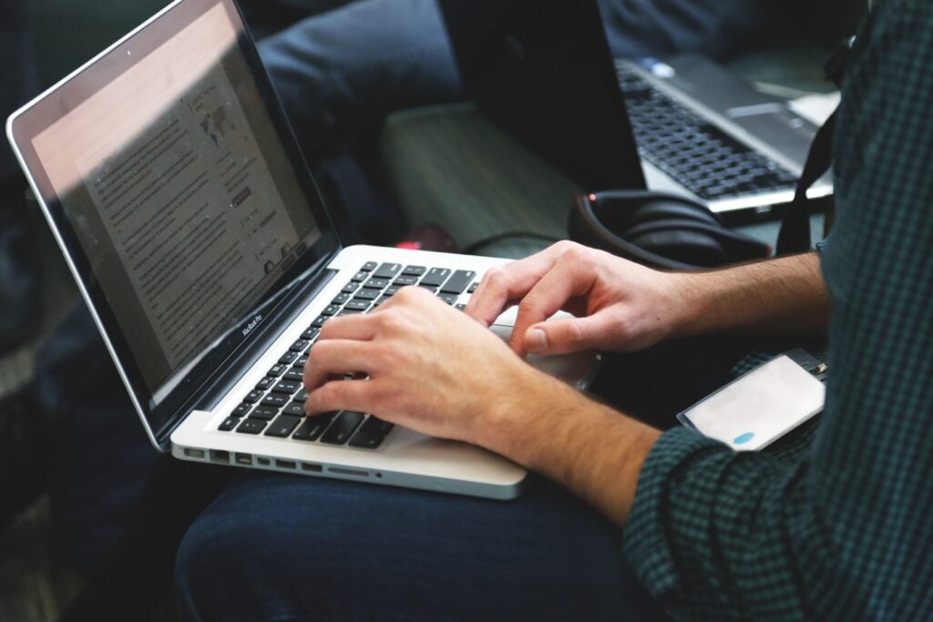 Je rédige des e-mails, des publicités sur les réseaux sociaux et des pages de destination à fort taux de conversion pour votre marque - portfolio - 2